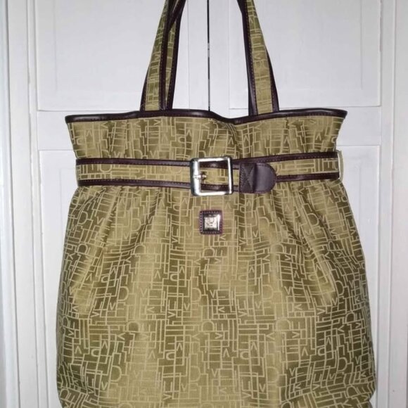 Diane Von Furstenberg Handbags - Diane Von Furstenberg X-Large Shoulder Bag